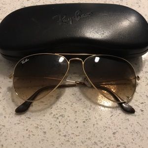 Ray ban - slightly scuffed